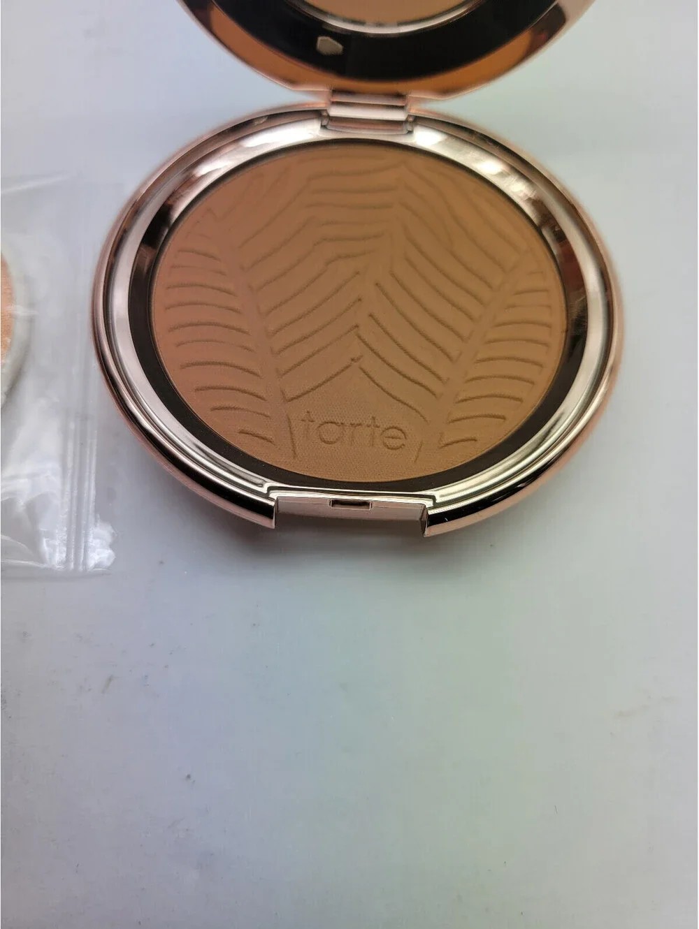 Tarte 51N DEEP NEUTRAL Amazonian Clay Blurring Powder Foundation w/puff   *NWOB*